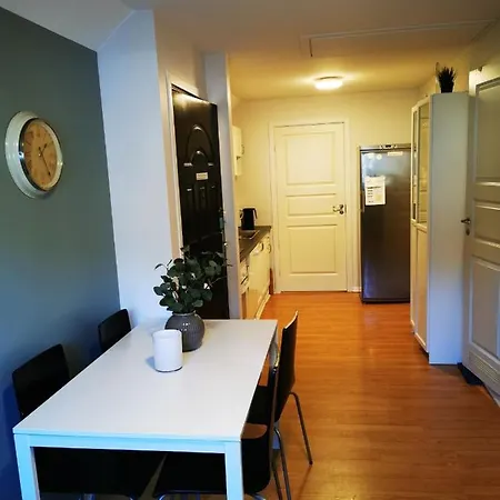 Minde 4 Floor Apartment